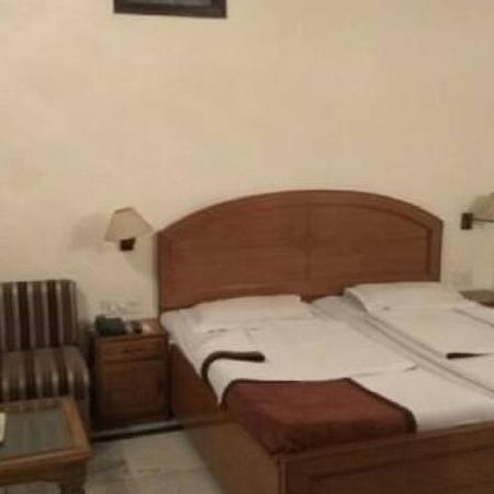 Mahalaxmi Plaza Hotel Faridabad Esterno foto