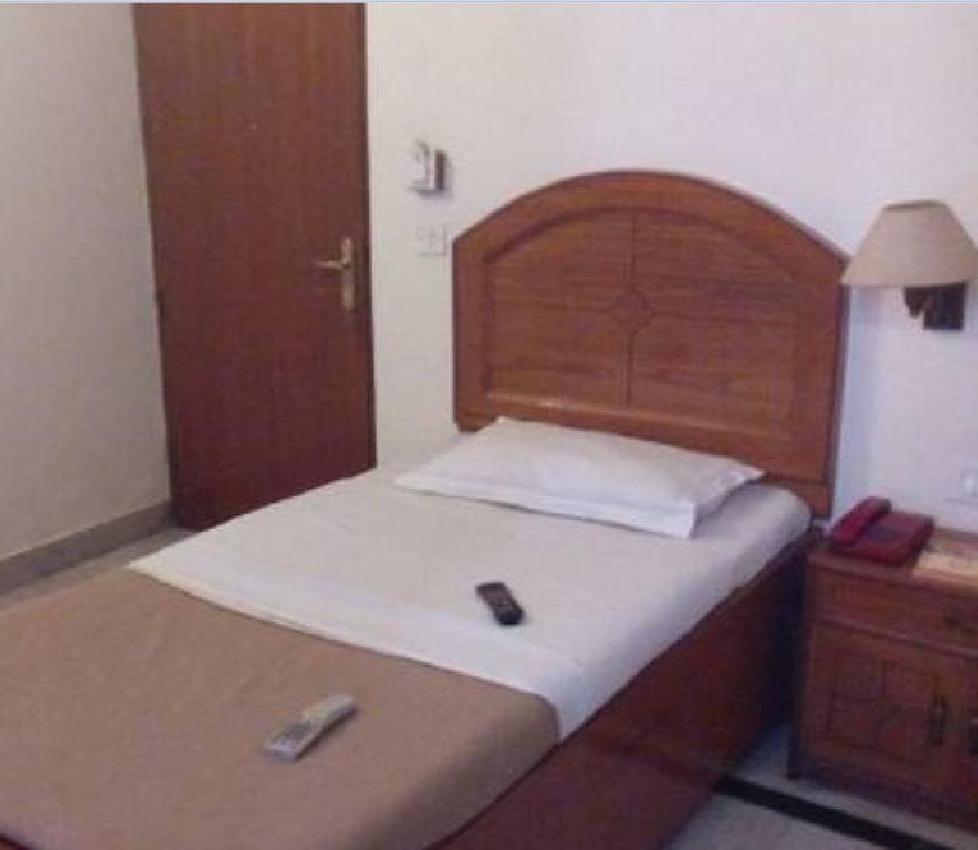 Mahalaxmi Plaza Hotel Faridabad Esterno foto
